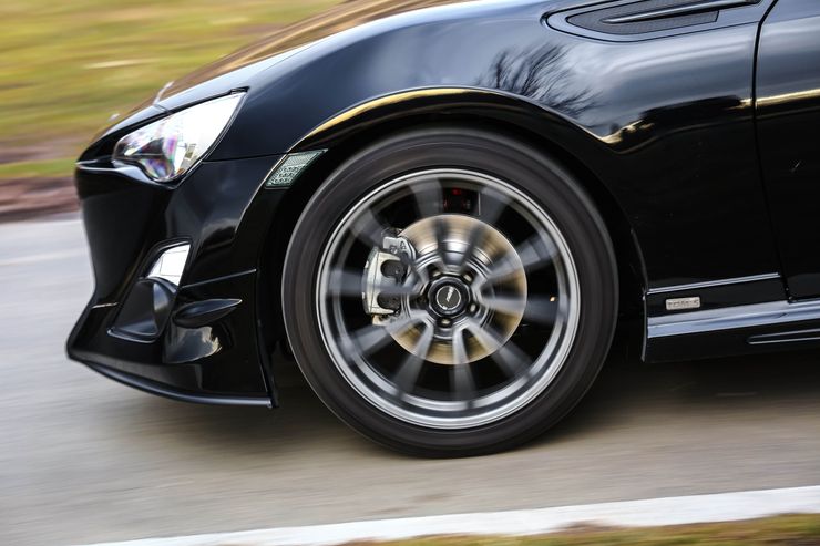 Bremboのリプレイスパーツで性能UP!