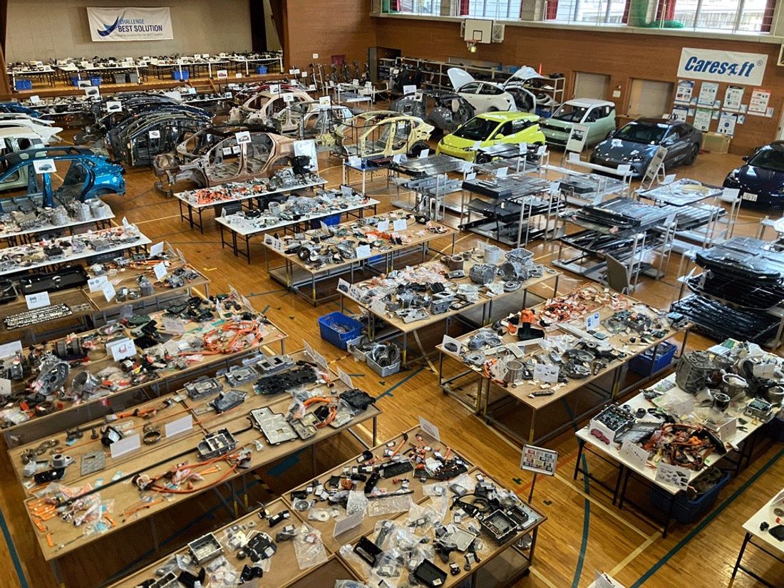 三洋貿易、最新EVの分解部品展示を倍増