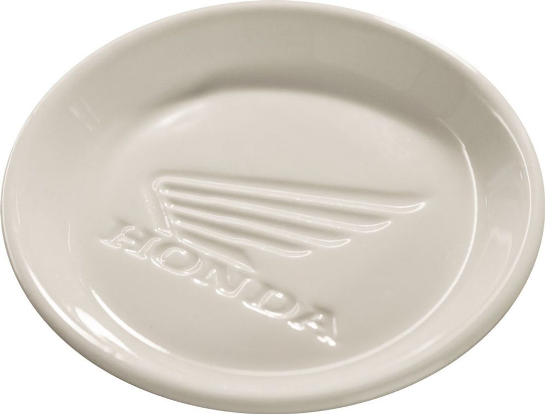 【ロゴが浮かび上がる!】HONDAのウイングマークしょうゆ皿が予約販売開始。(2024年3月~)