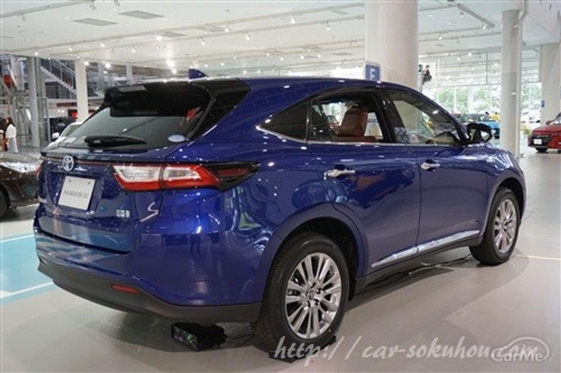 ハリアーの外装の実車画像レビュー マイナーチェンジをした17年モデル