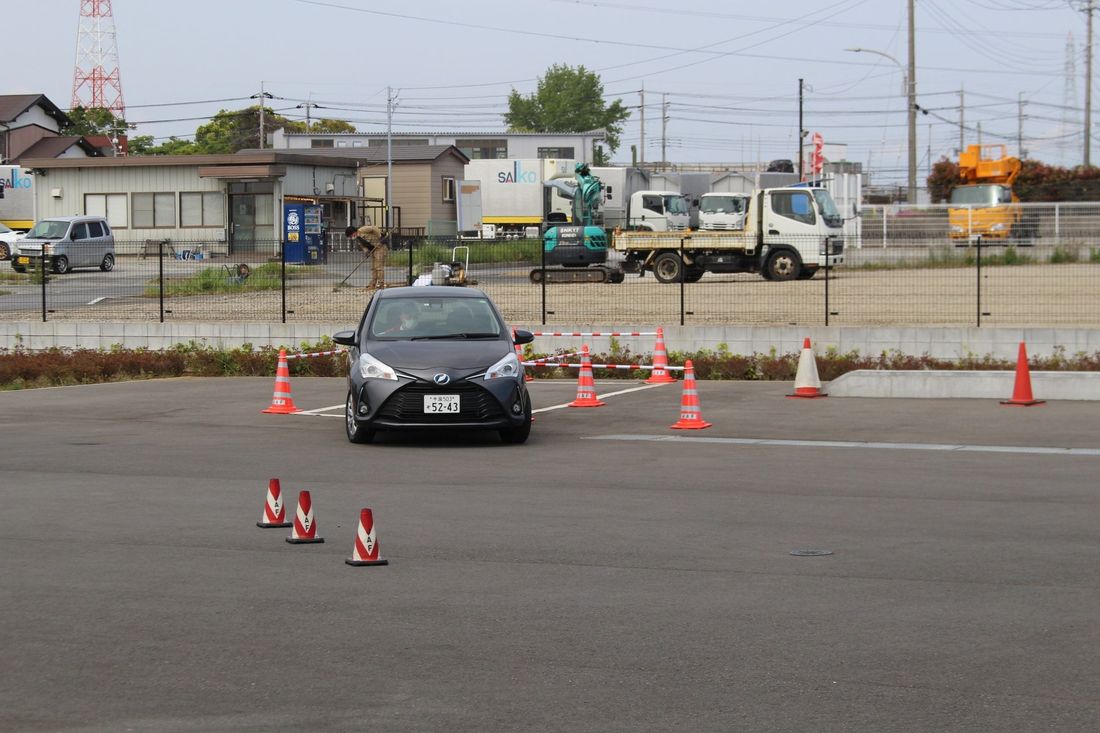 【JAF千葉】乗車したままで参加できる体験型運転実技講習会