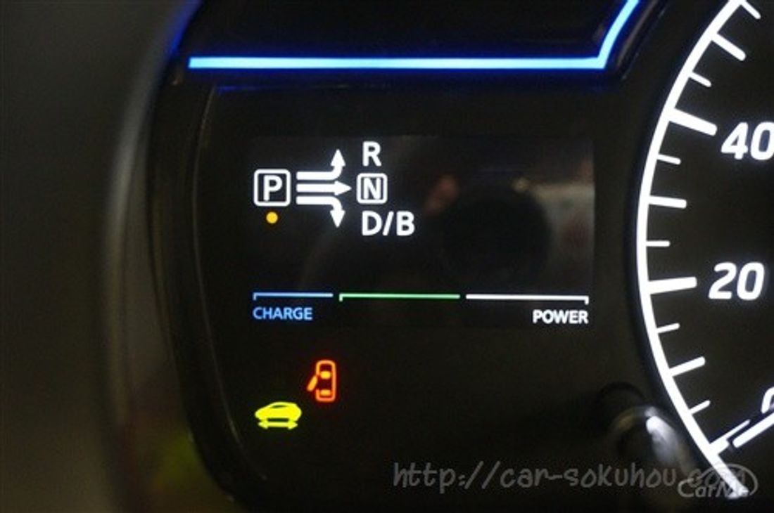 日産 ノート e-POWER 2017