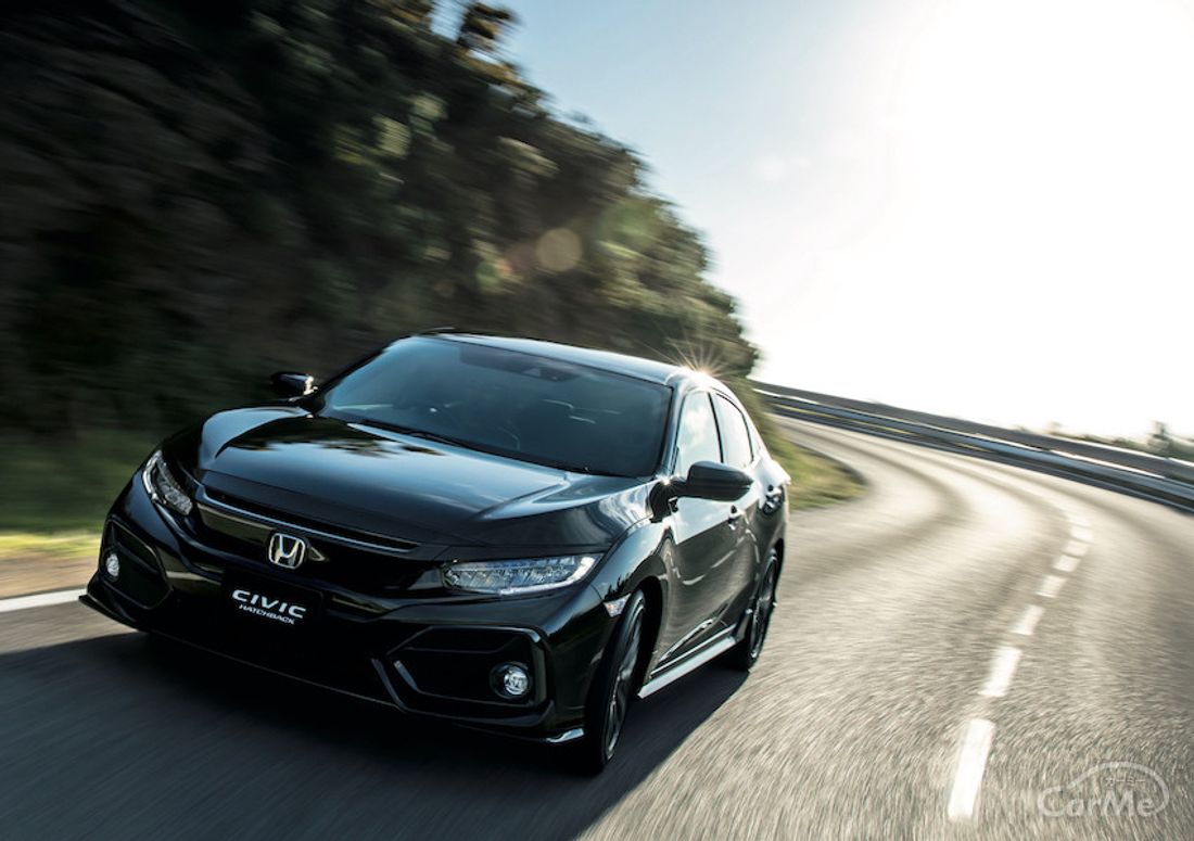 ホンダ 10代目シビック Fc Fk型 のインパネはスポーティで見やすい 先進安全機能搭載で快適なドライブを楽しめる