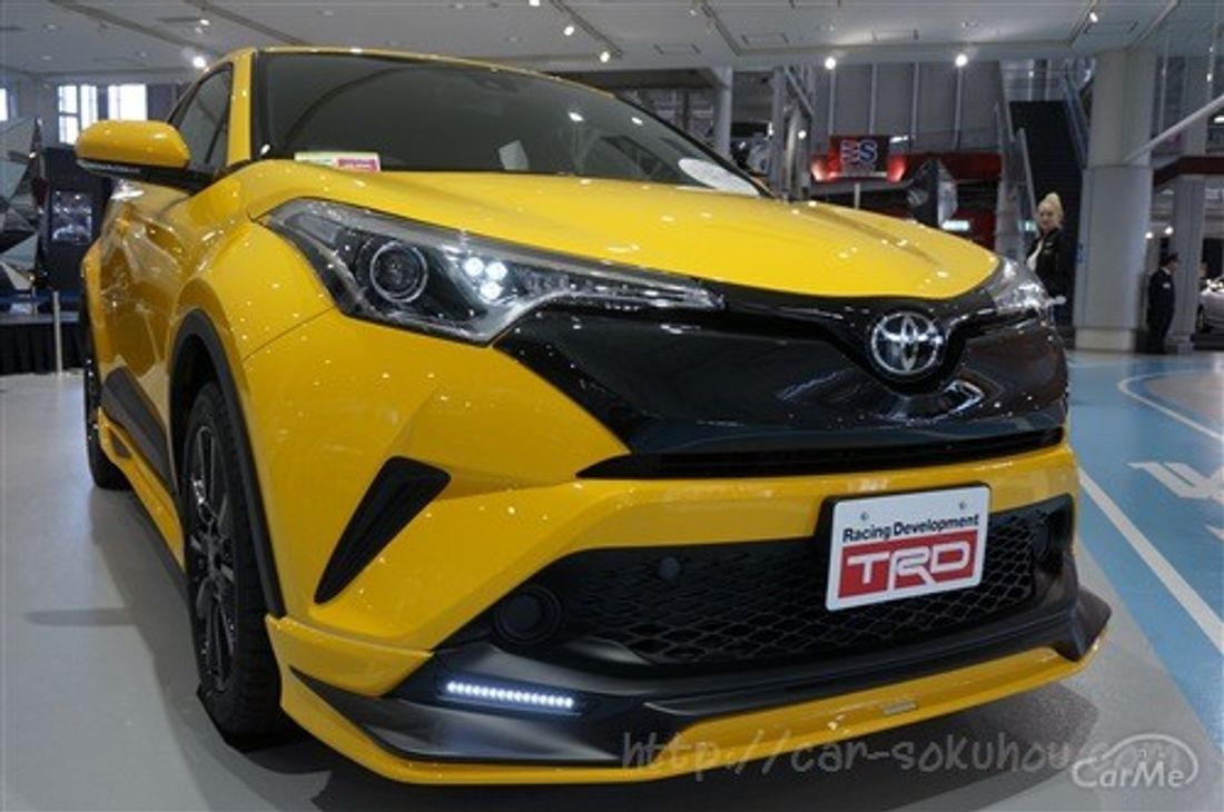 トヨタ C-HR 2017