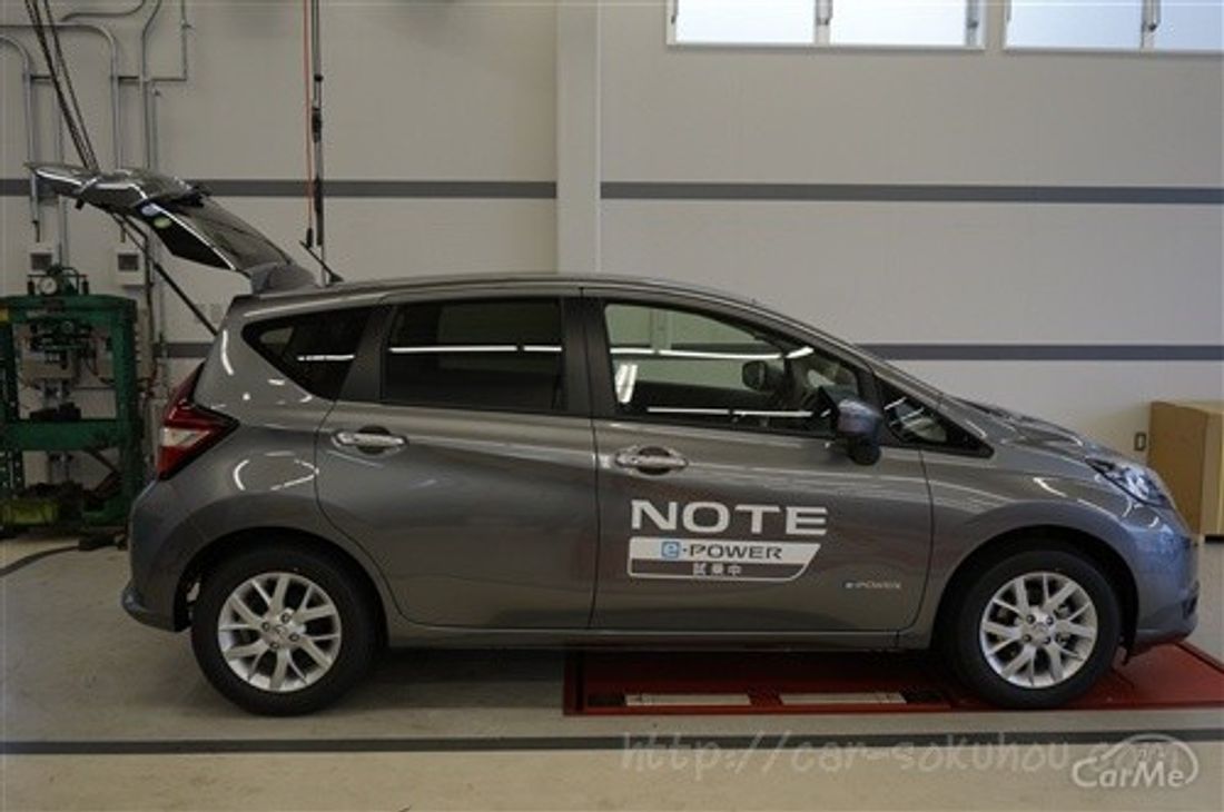 日産 ノート e-power 2016