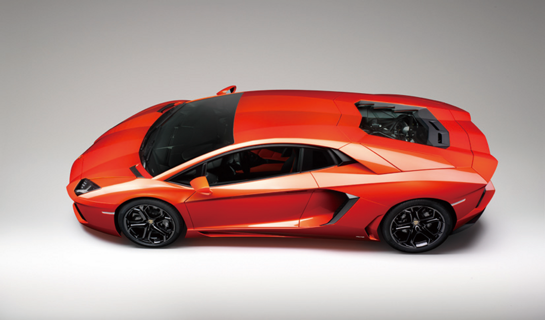 アヘッド Lamborghini Aventador LP700-4