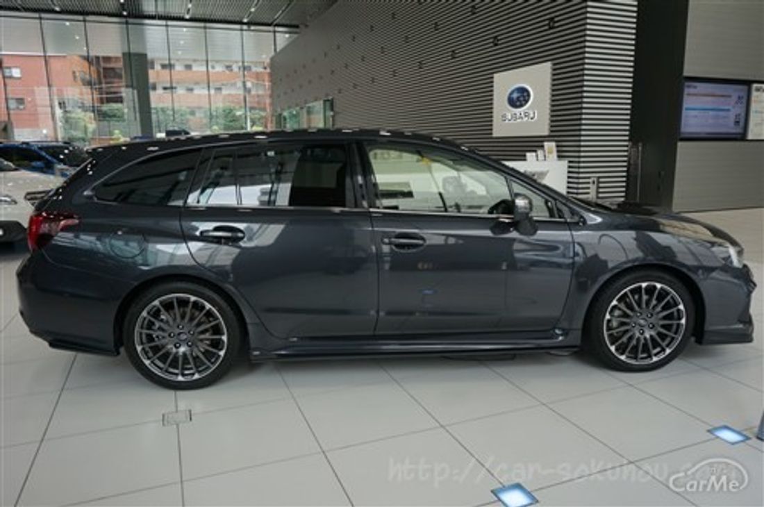 スバル レヴォーグ STI 2016