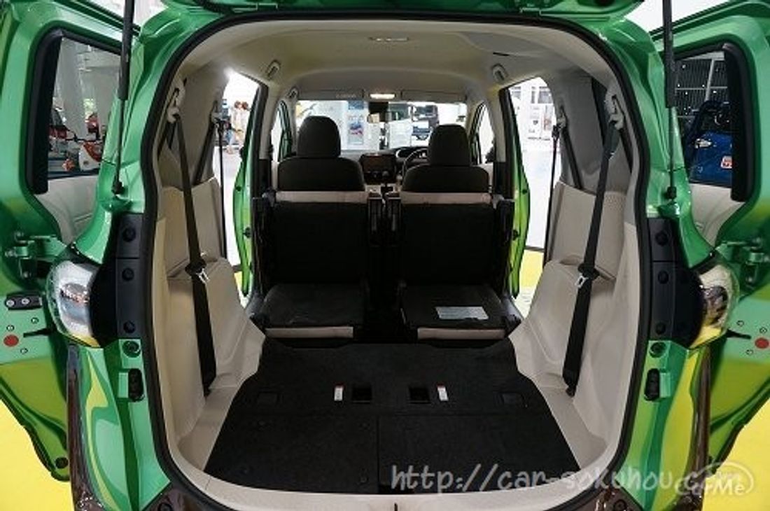 トヨタ シエンタ 2015