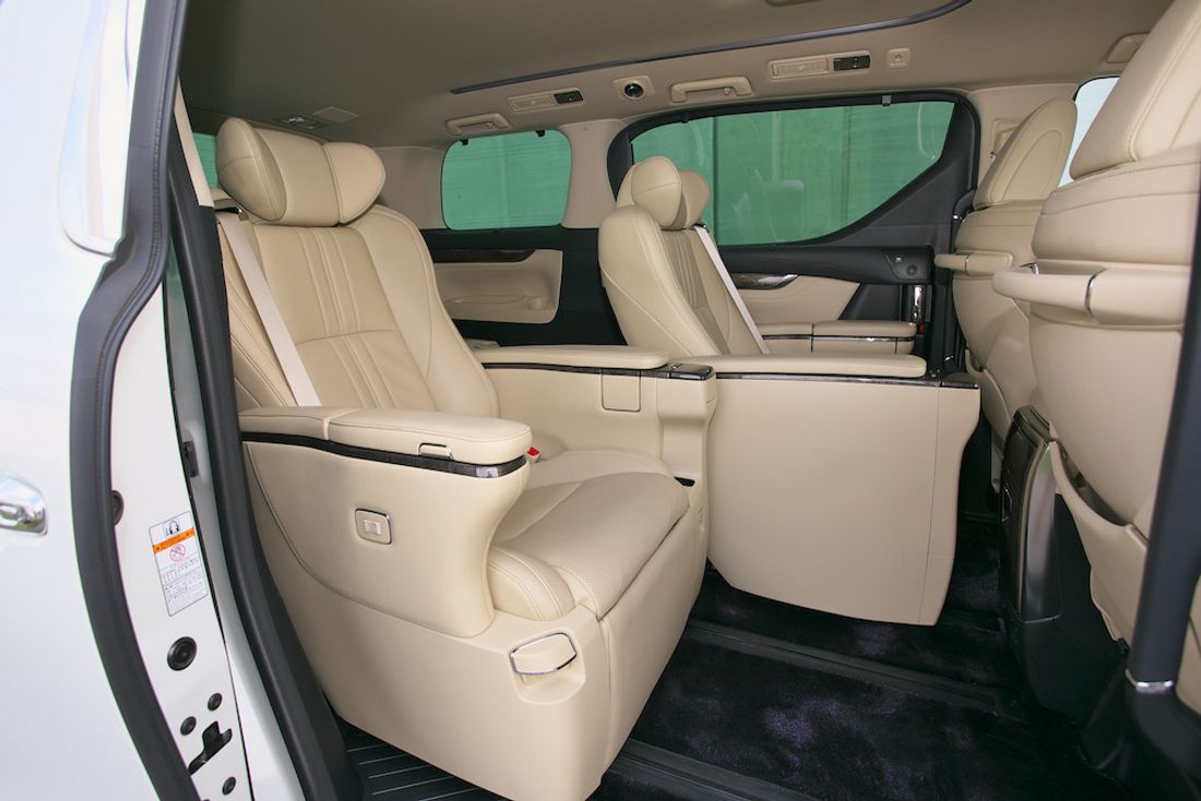 トヨタアルファードのインテリア 内装 と荷室を徹底解説 の写真 11枚目