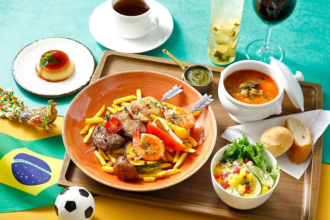 「 “食” で旅する世界周遊プレート カラフルな街並みや、現代建築が大自然と融合する国 ~ブラジル連邦共和国〜」小田急…