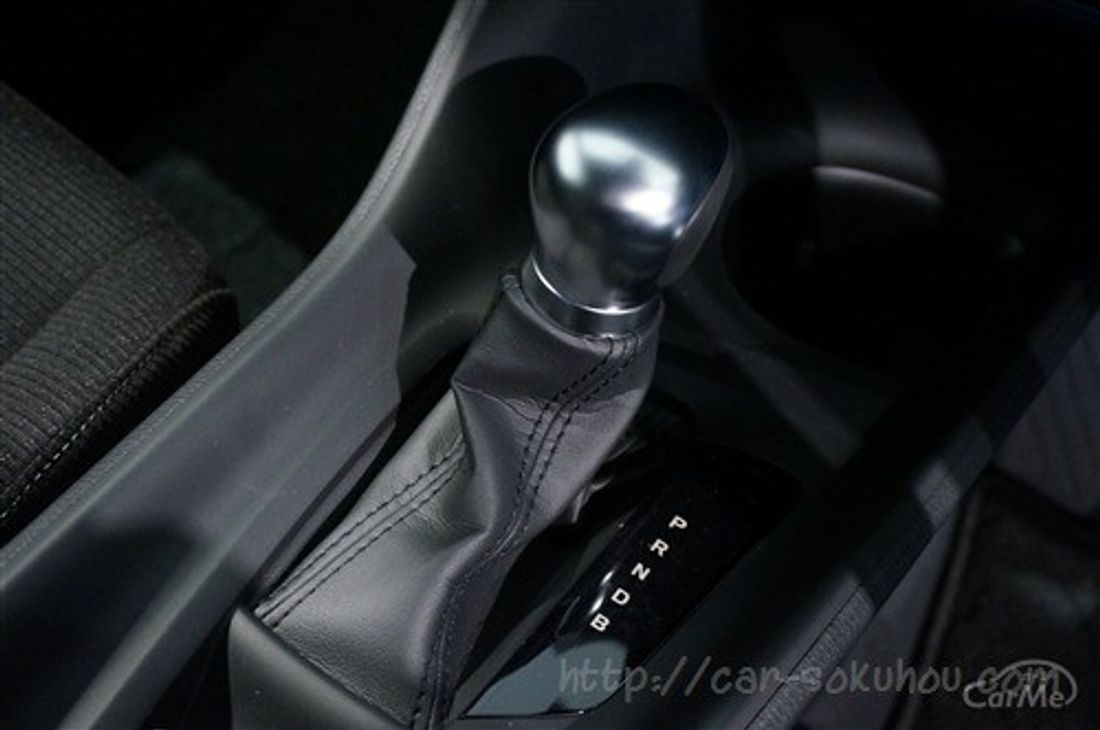 トヨタ C-HR 2017