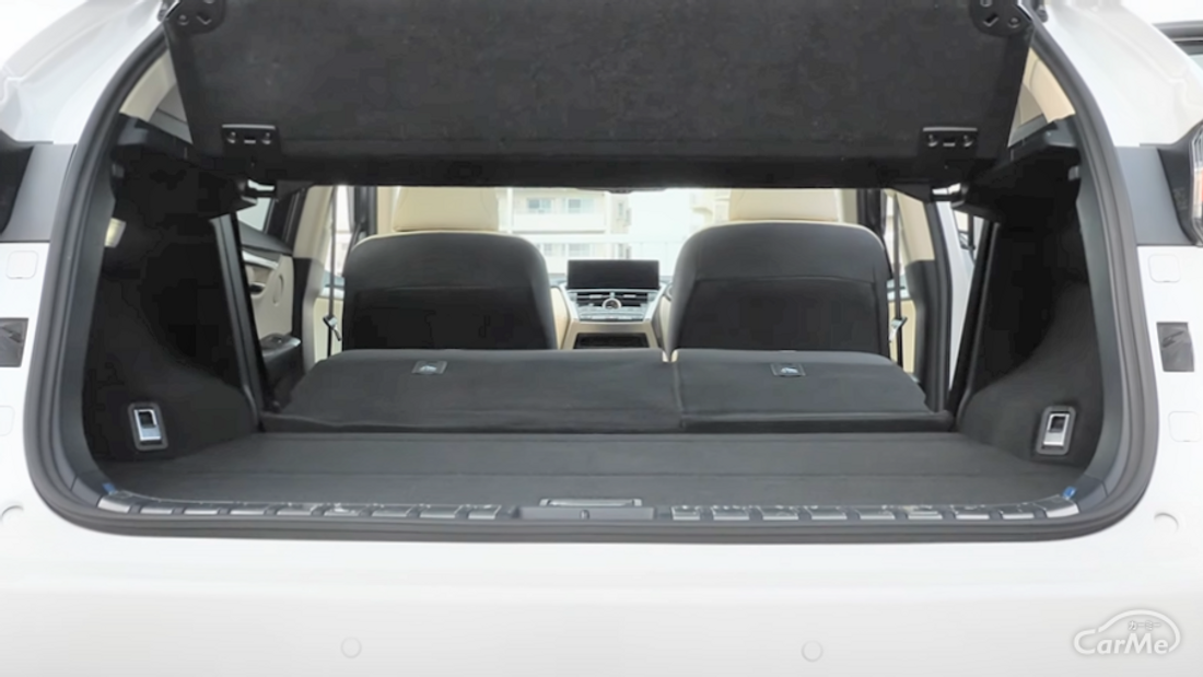 ほぼ新車のトヨタ ハリアーか 手頃な中古のレクサス Nxか ほぼ同じ価格のプレミアムsuvを比較 の写真 6枚目 ほぼ新車のトヨタ ハリアーか 手頃な中古のレクサス Nxか ほぼ同じ価格のプレミアムsuvを比較 の写真 6枚目
