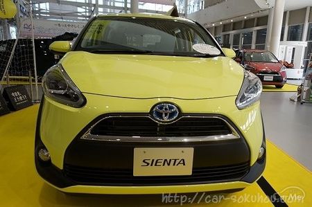 トヨタ シエンタ 2015