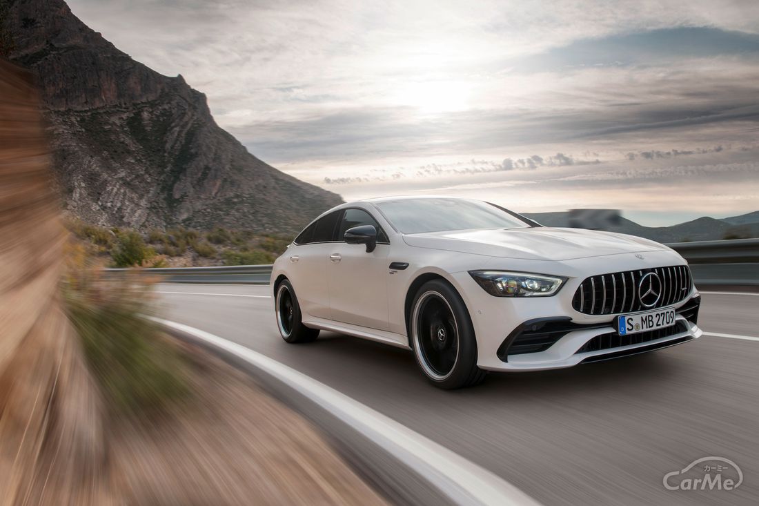 メルセデスAMG GT 4ドアクーペ