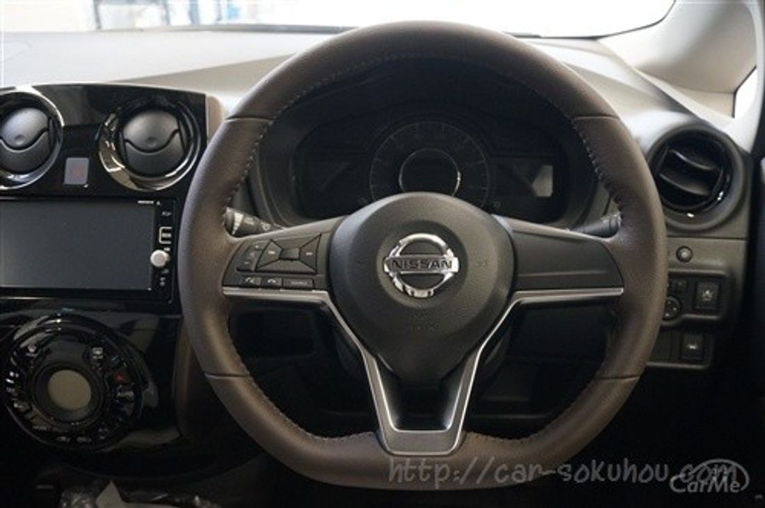 日産 ノート e-power 2016