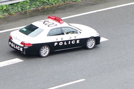 パトカー