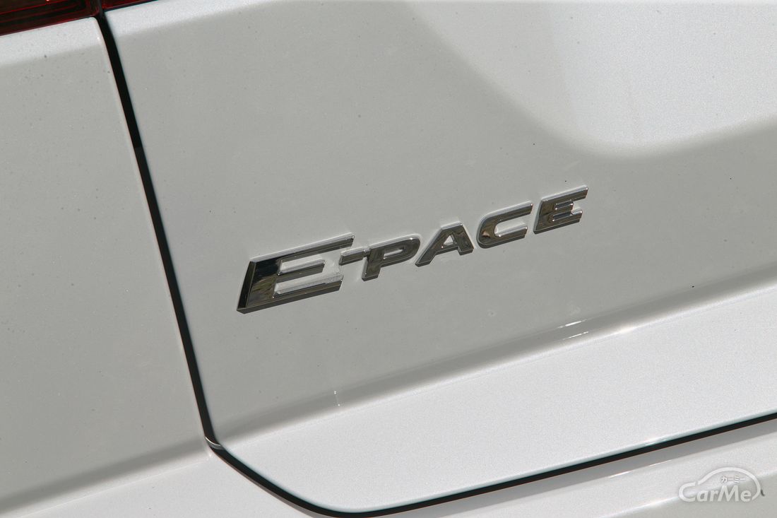 ジャガーE-PACE SE P250