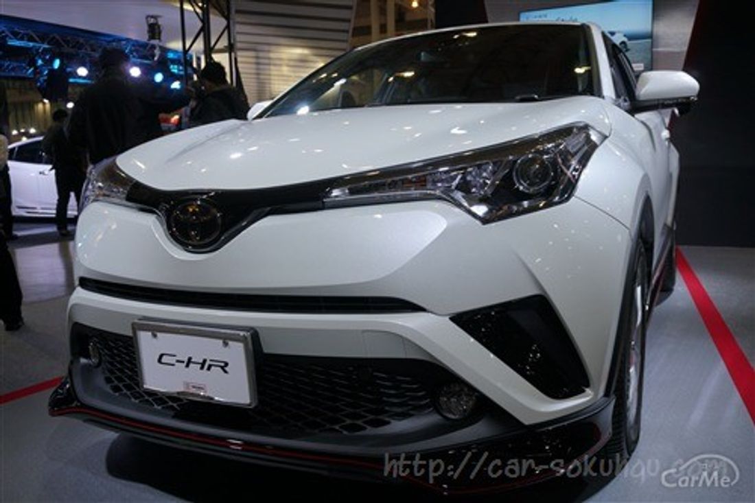 トヨタ C-HR 2017