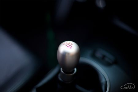 車のシフトノブの交換にはどのような種類があるのか 車ニュース 中古車情報 中古車検索なら 車選びドットコム 車選び Com