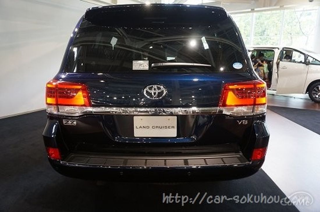 トヨタ ランドクルーザー200 2015