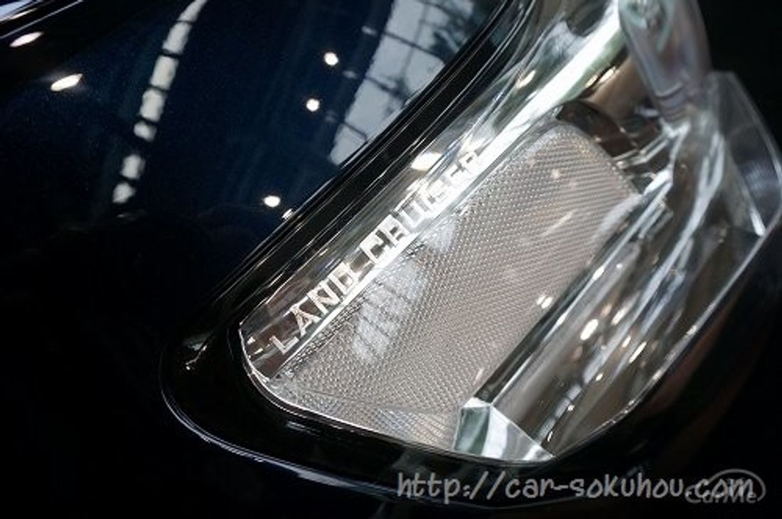 トヨタ ランクル200 2015