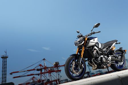 アヘッド YAMAHA MT-09 SP ABS