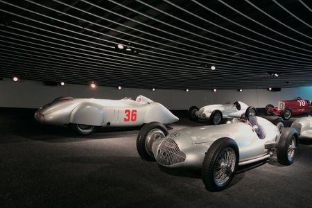 アヘッド メルセデス シルバーアロー