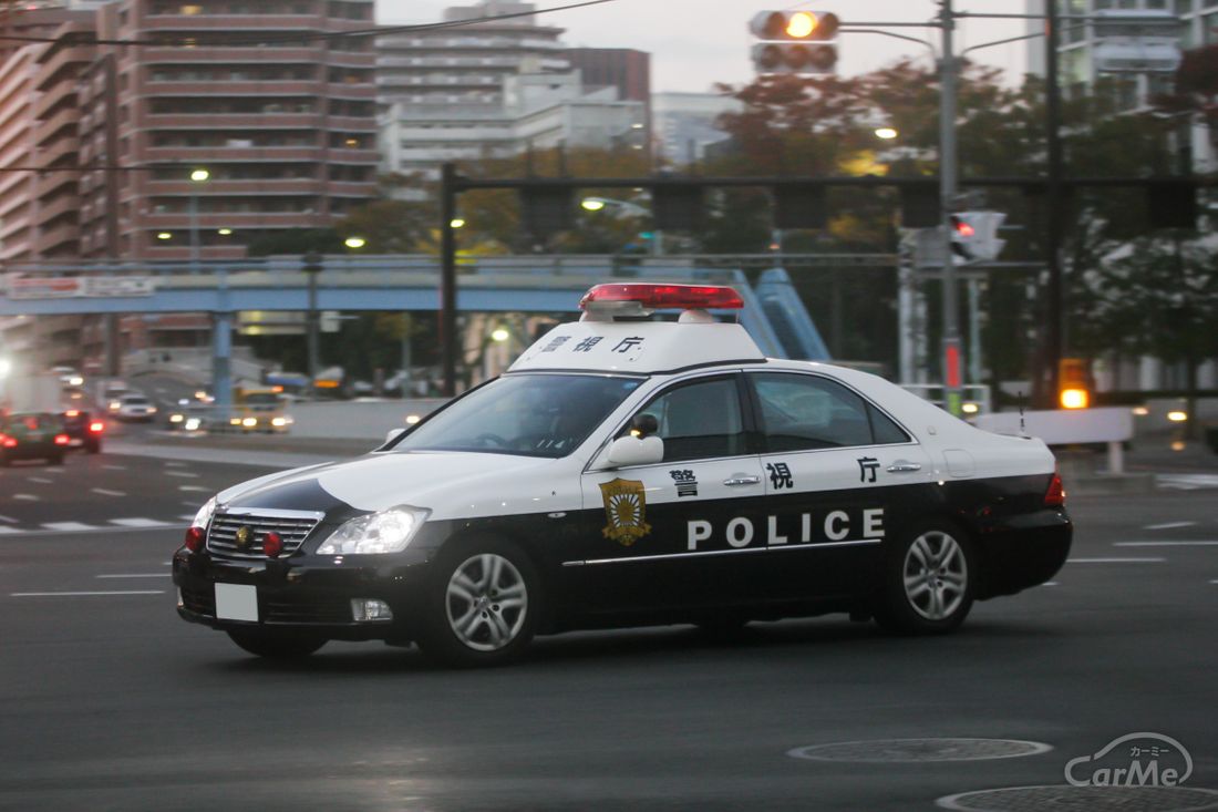 覆面パトカーにはどのような車種が多いのか その見分け方は By 車選びドットコム