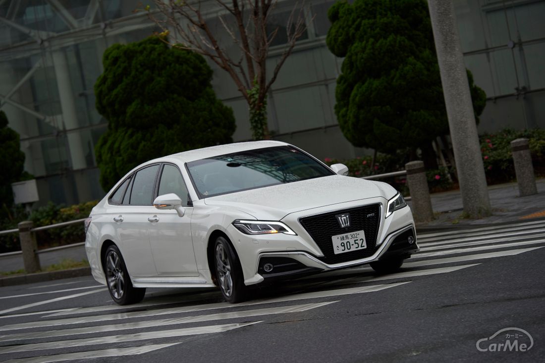 トヨタ クラウン RS 黒田明