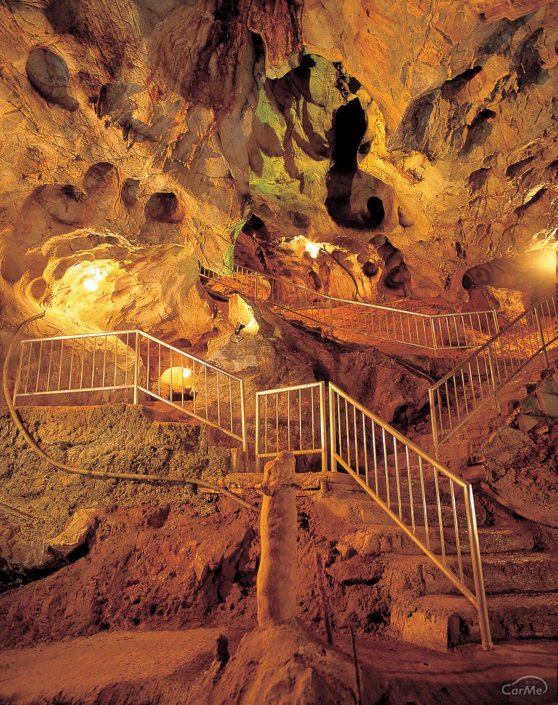 関東一の鍾乳洞やコバルトブルーの絶景など 群馬県のドライブスポット9選の写真 7枚目