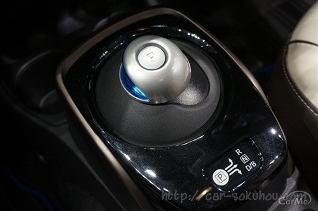 日産 ノート e-POWER 2017