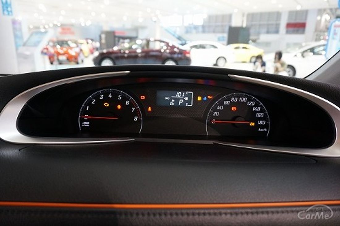 トヨタ シエンタ 2015