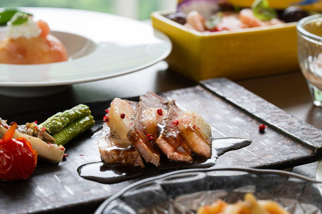 世界でここだけ?!食前杯、前菜からメイン、デザートまで全て桃づくしの「桃会席」プラン予約開始!
