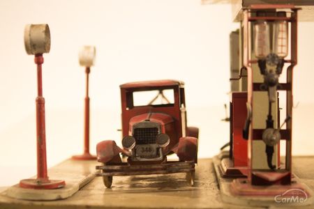 ガソリン車1