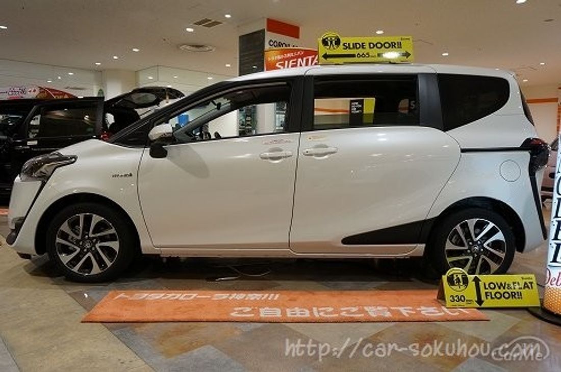 トヨタ シエンタ 2015