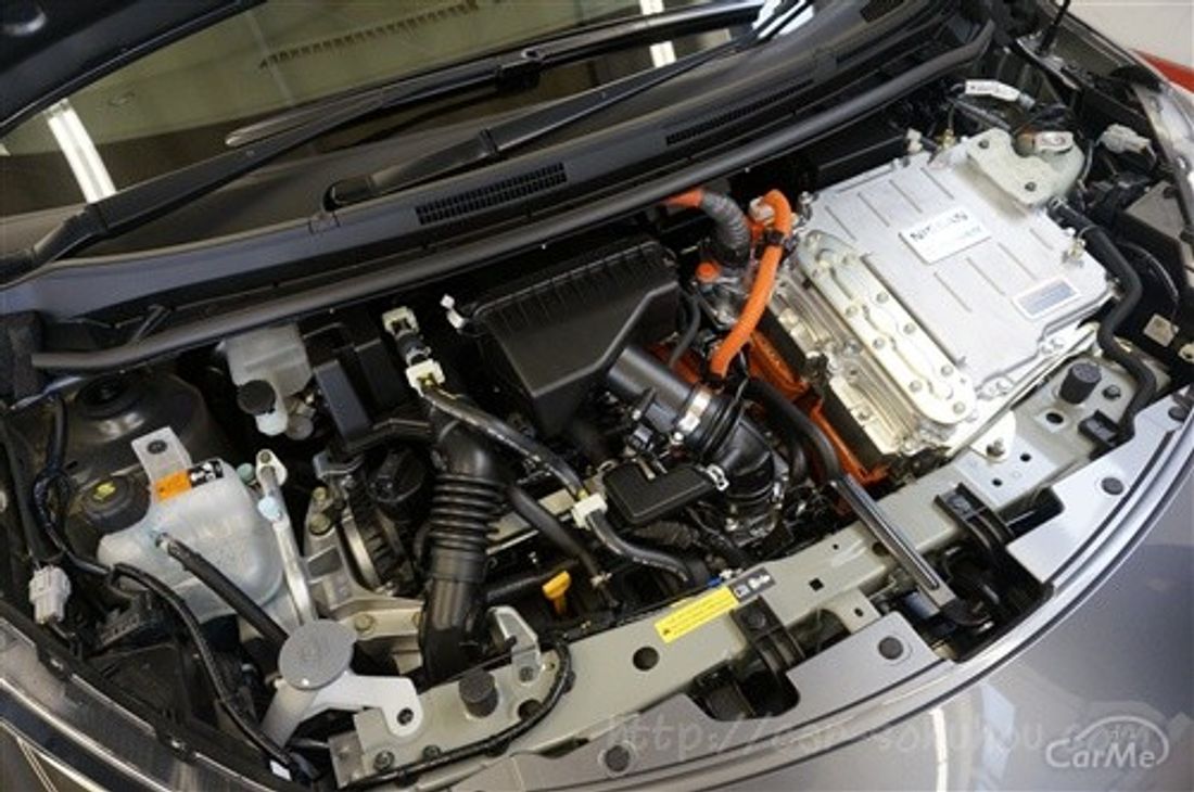 日産 ノート e-power 2016