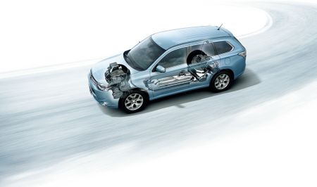 アヘッド 三菱アウトランダーPHEV