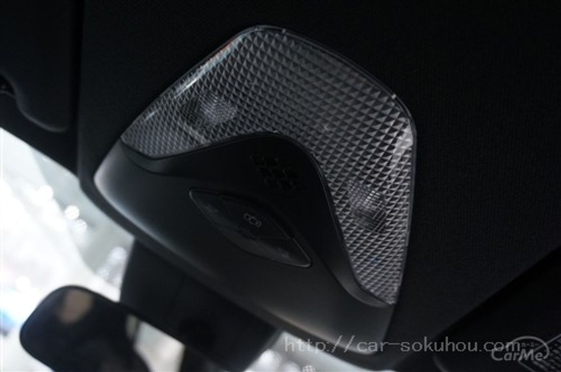 トヨタ C-HR 2017