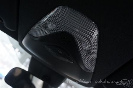 トヨタ 初代chr C Hrを内装写真でデザインから後部座席の広さまで徹底チェック 車ニュース 中古車情報 中古車検索なら 車選びドットコム 車選び Com