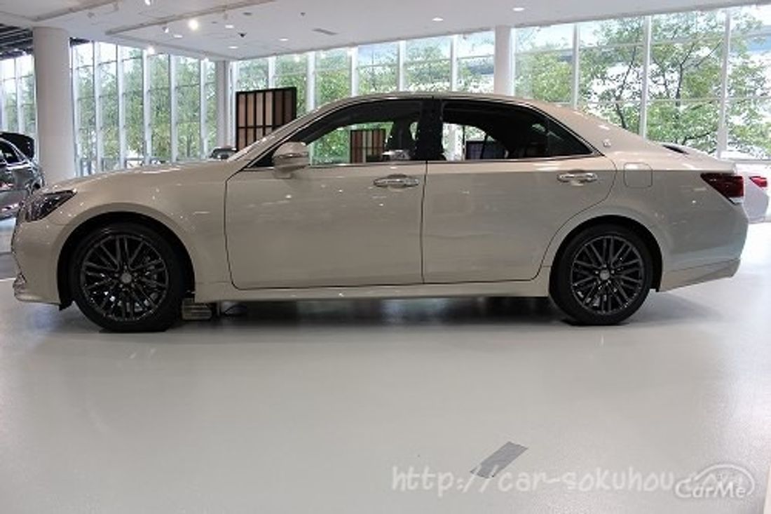トヨタ クラウンアスリート 2015