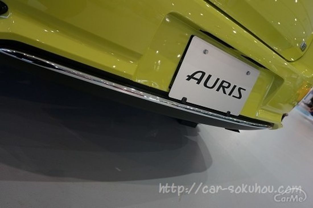 トヨタ オーリス ハイブリッド 2016