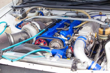 鬼キャンや大きなウィング等…女性に嫌がられる改造車とは?