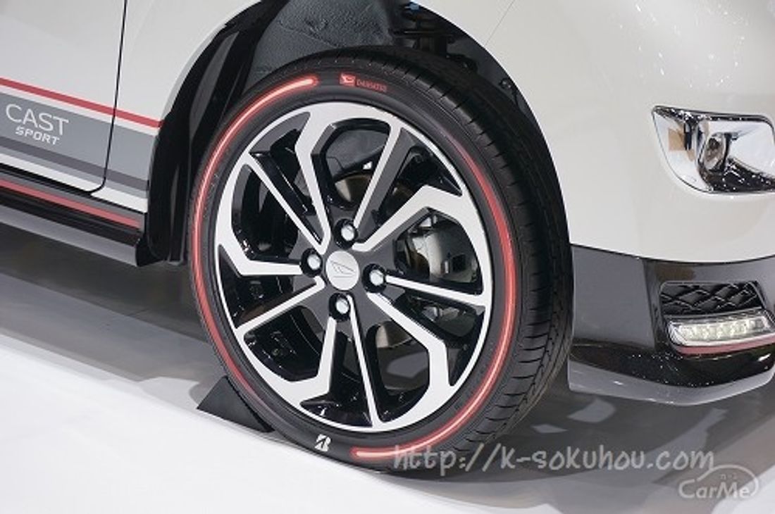 タイヤサイズとメーカーは何 キャスト スポーツの外装レビュー２