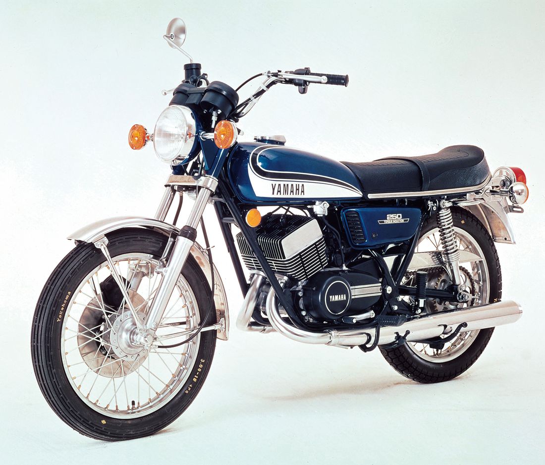 アヘッド ヤマハRD250(初期型)