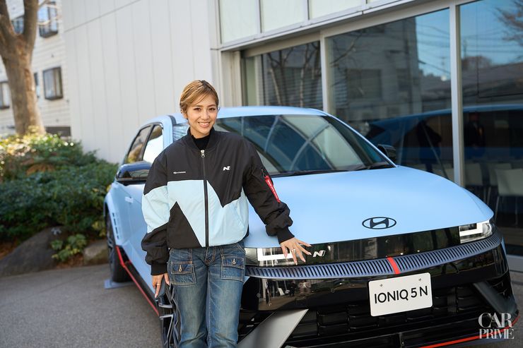 ヒョンデが本気でEVレースに挑む——織戸茉彩をアンバサダーに迎え、2026年モータースポーツ戦略を始動