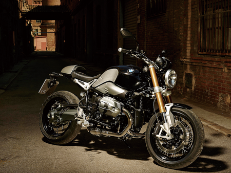 アヘッド BMW・CONCEPT90