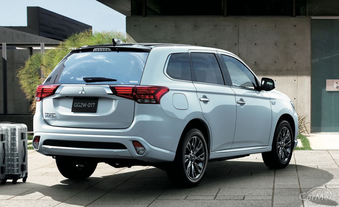 三菱 アウトランダー PHEV