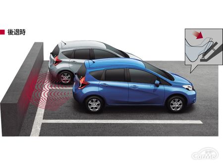 日産 踏み間違い事故防止