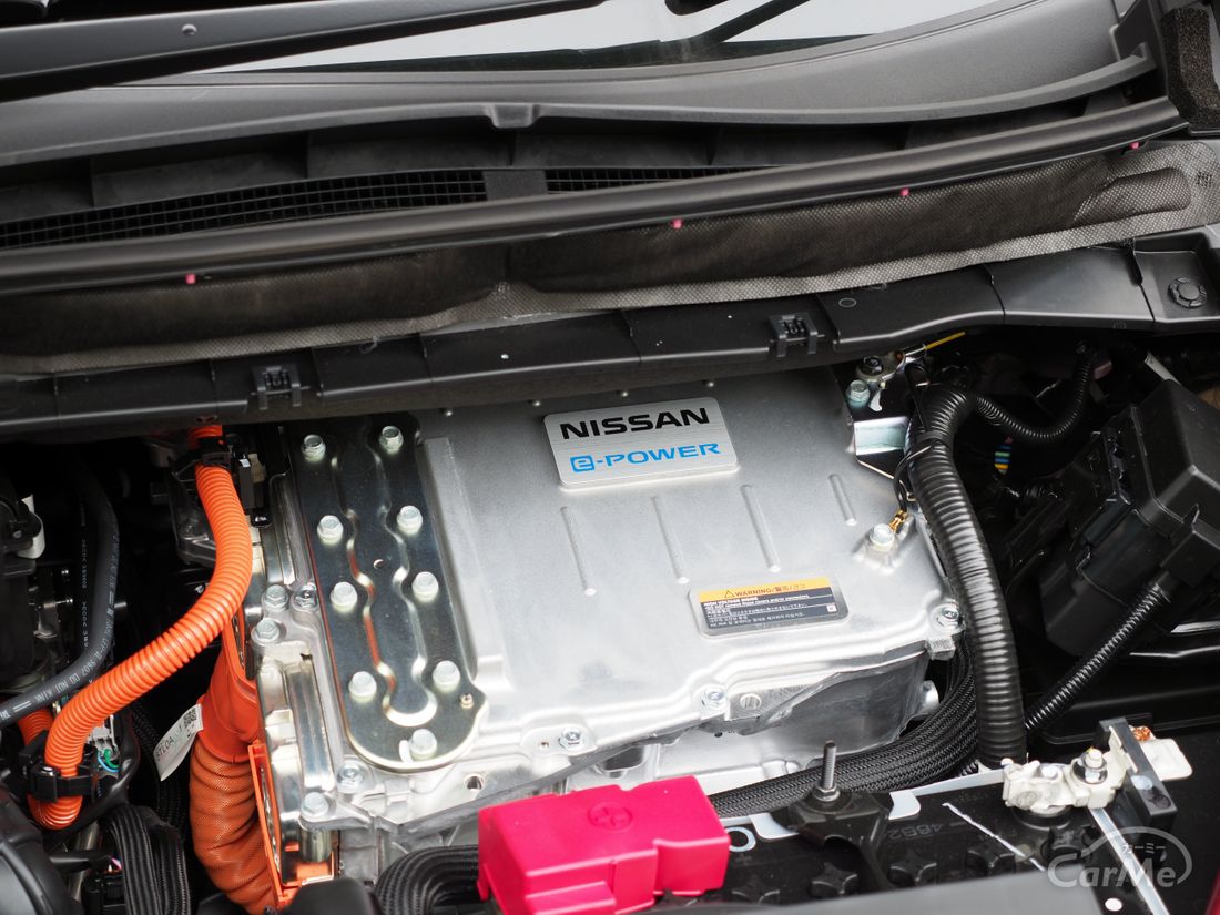 2019 日産 セレナ ハイウェイスター e-power