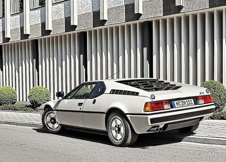 1億は超える 走行距離6kmの1981年製のbmw M1 の正体とは 車ニュース 中古車情報 中古車検索なら 車選びドットコム 車 選び Com